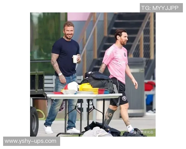 以足球球星之笔描绘绿茵激情谱写足坛传奇与人生荣耀 以足球球星之笔描绘绿茵激情谱写足坛传奇与人生荣耀